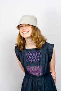 Image 2 of Fitzroy cap linen