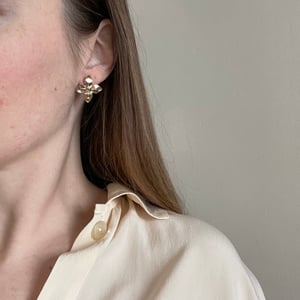 Image of oliva earring 