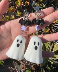 Image 1 of Ghostie Resin Charm Keychain