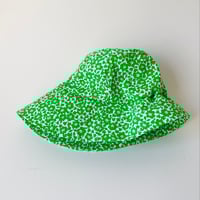 Image 2 of Hilda sun hat Green floral