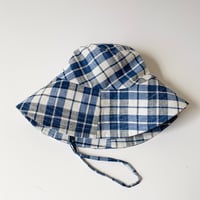 Image 2 of Mia bucket hat blue plaid