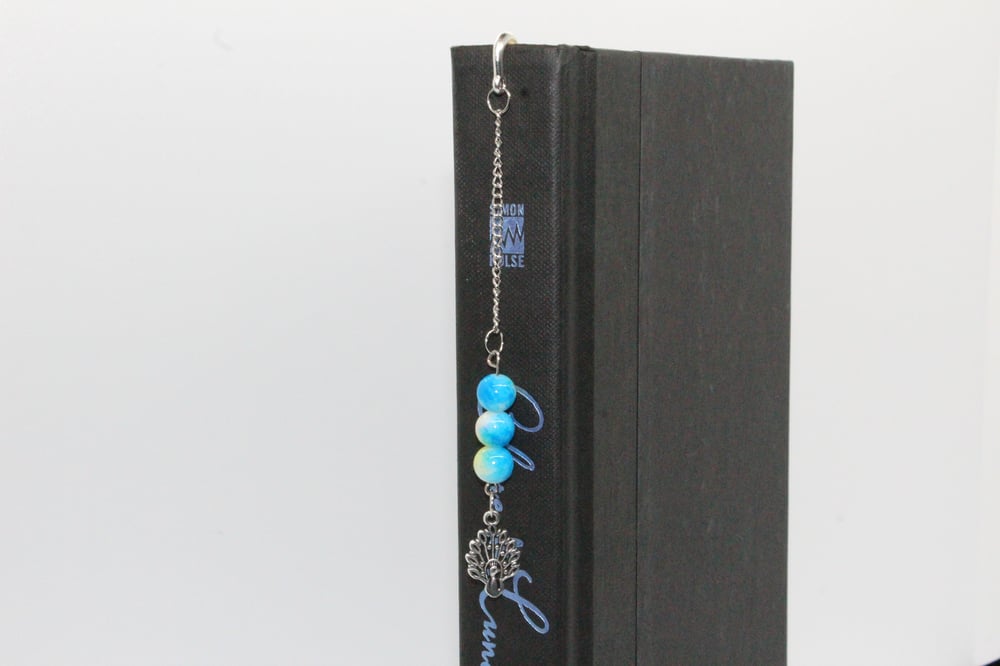 Image of Peacock Feather Metal Hook Bookmark