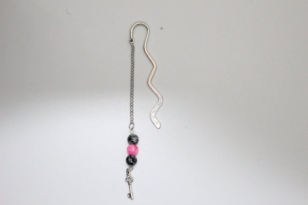 Image of Key Charm Metal Zig-Zag Hook Bookmark