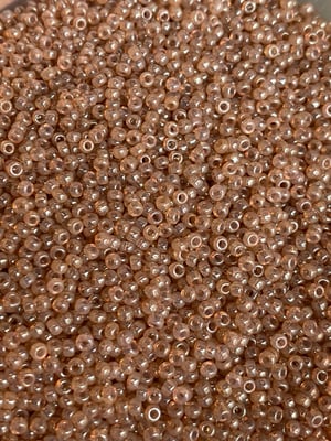 Ceylon translucent peony, Miyuki seed beads