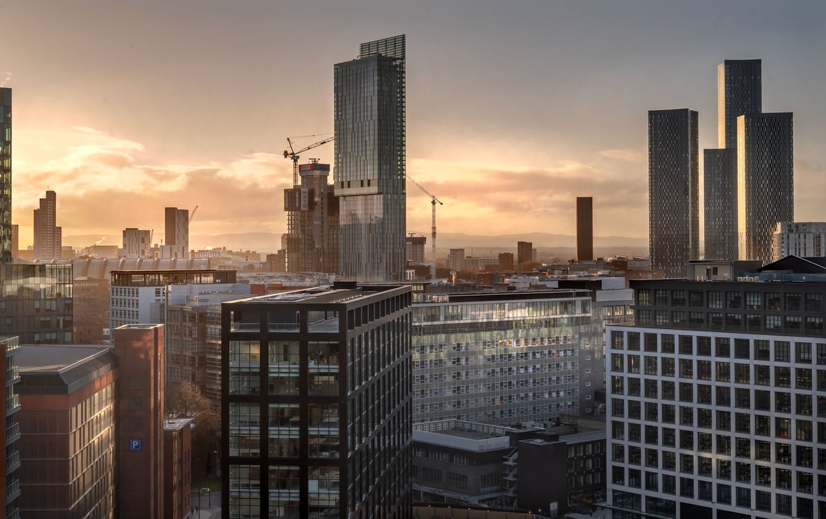 Image of MANCHESTER, EARLY WINTER MORNING