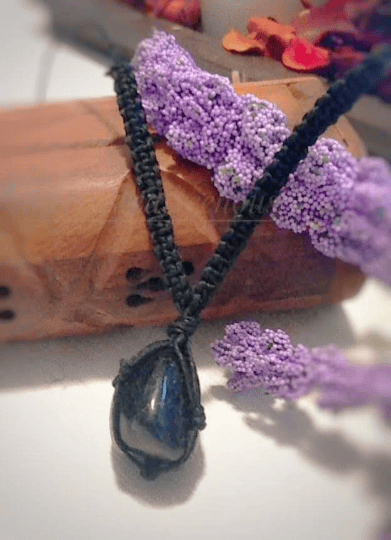 Image of Quartz Macrame Necklace | Crystal necklace Choker | Healing crystals | Crystal Choker