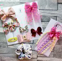 Image 3 of ❤️ SURPRISE BOW BOX ❤️