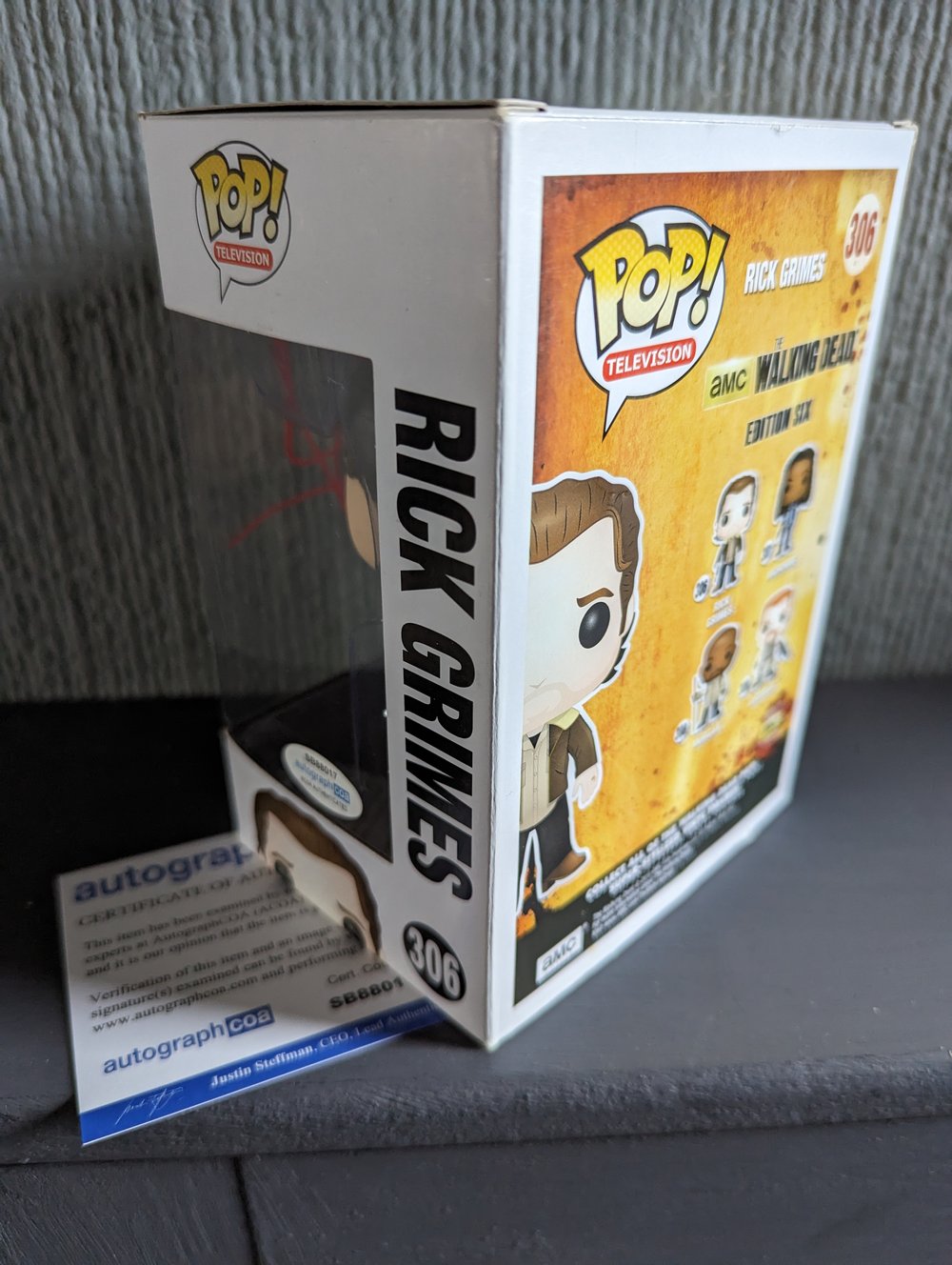 Andrew Lincoln signed Rick Grimes Funko Pop ACOA