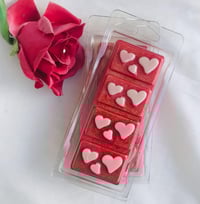 Love Heart Clamshell 