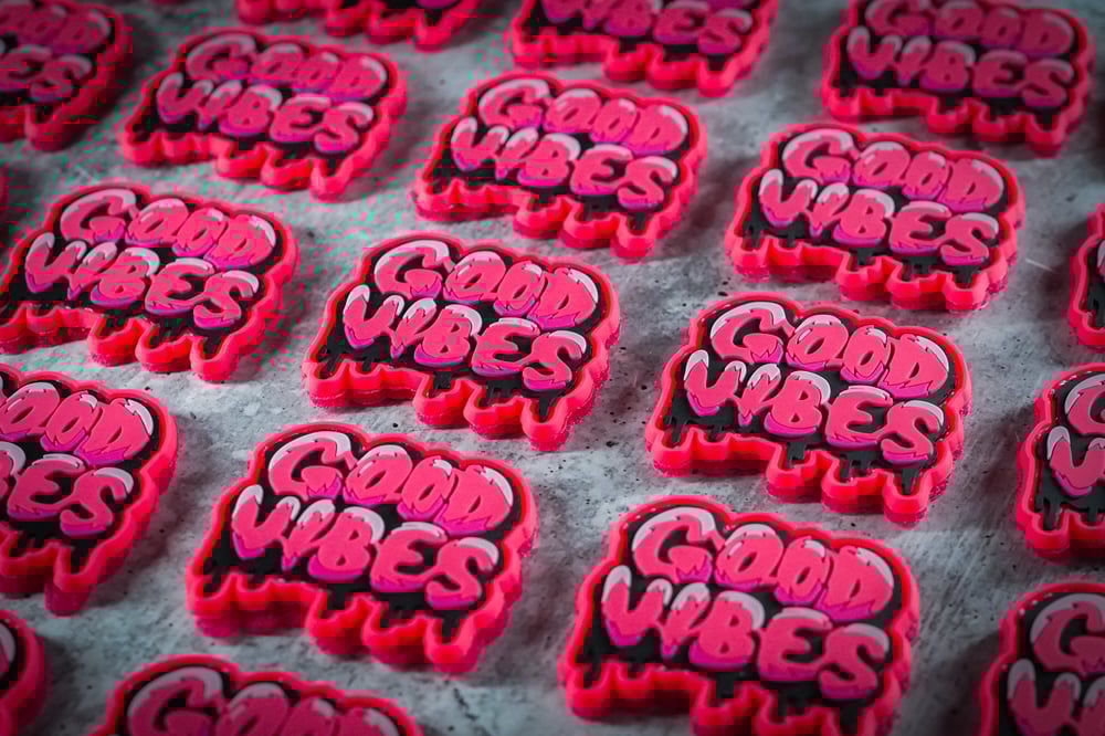 "GOOD VIBES"