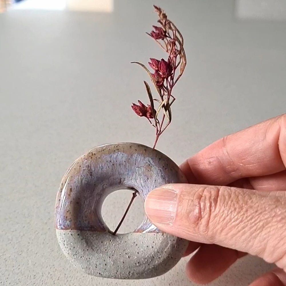 Image of Lilac - mini donut vase