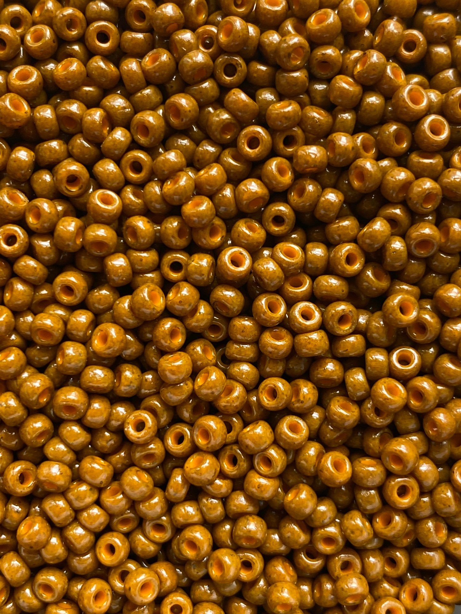 Duracoat opaque sienna Str. 8, Miyuki Seed beads 