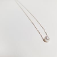 Image 2 of ONE pearl necklace