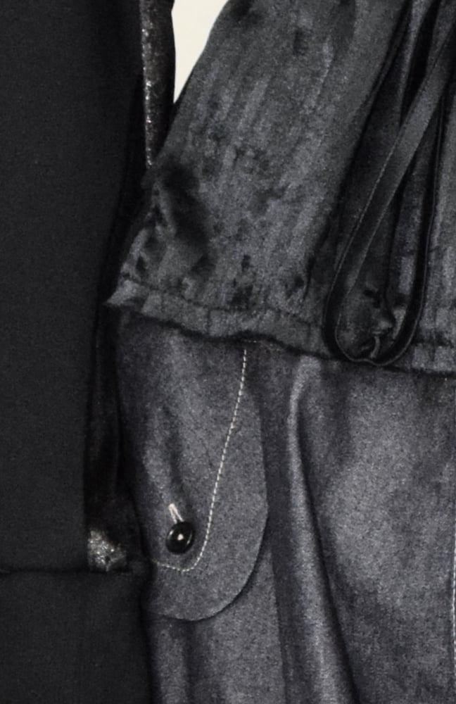 Image of SS23 - SWEATSHIRT W/PLEATED FRONT