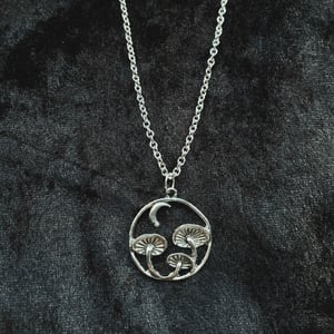 Image of Wild moon necklace