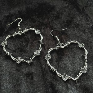 Image of Heavy petal large heart barbed wire rose earrings