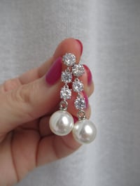 Image 2 of Kate Middleton Princess of Wales Duchess Cambridge Inspired Replikate Pearl Cubic Zirconia Earrings