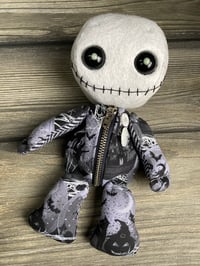 Image 2 of Skelly