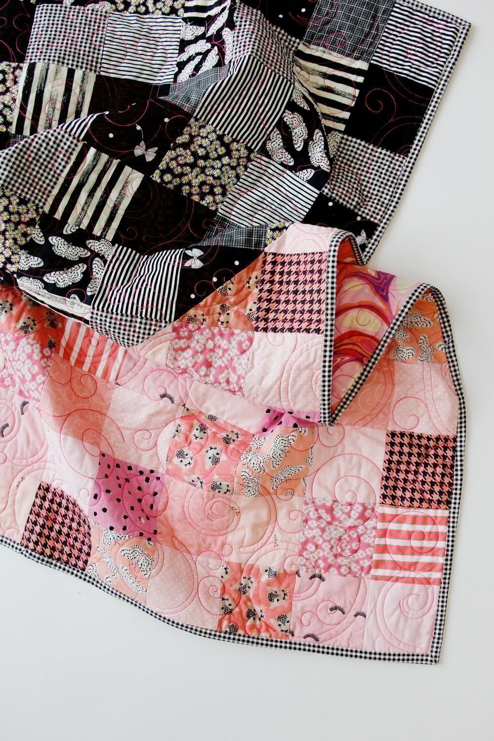 Image of GEO SCRAP QUILT Pattern PDF