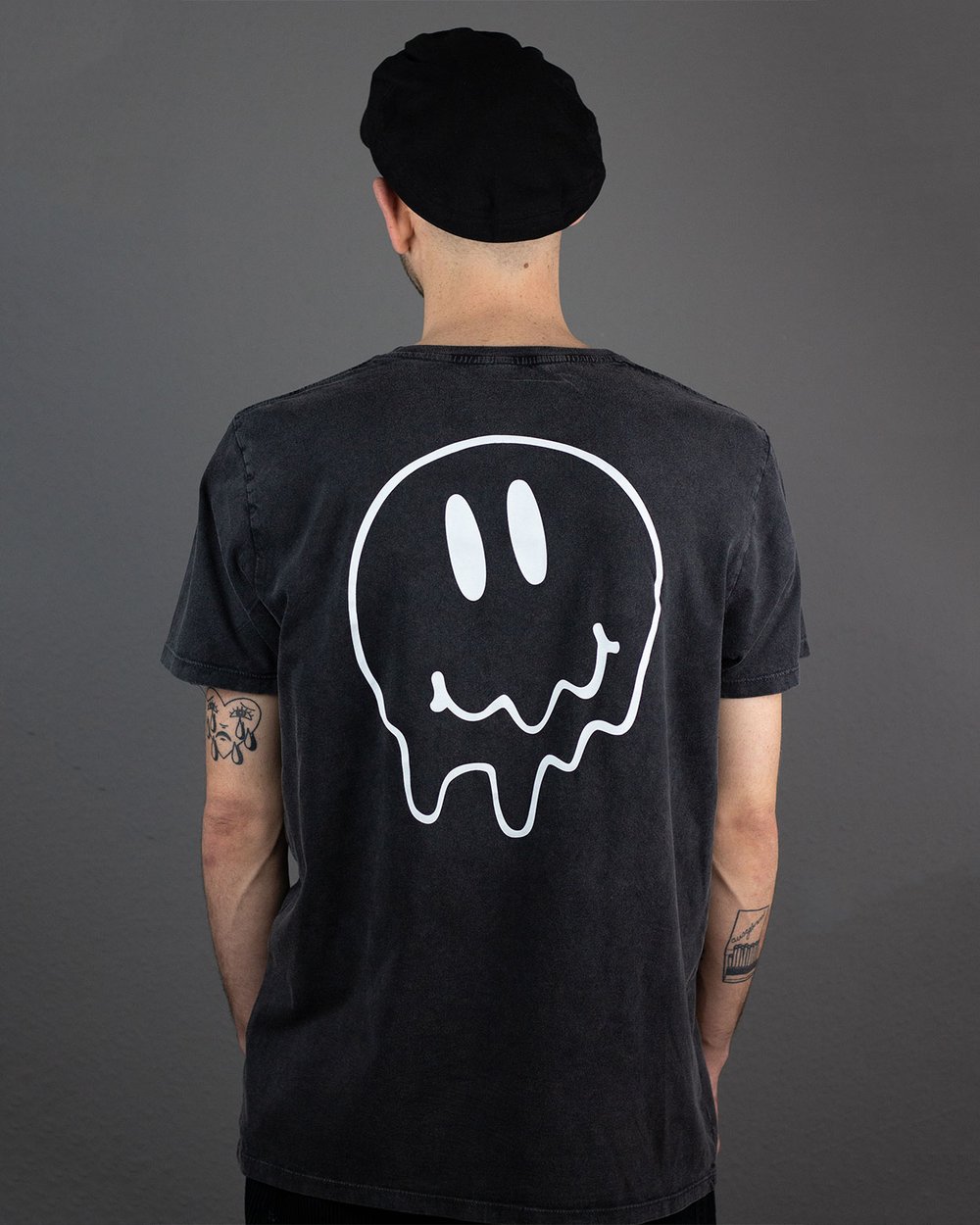 'Smiley' T-Shirt Stone Wash Black