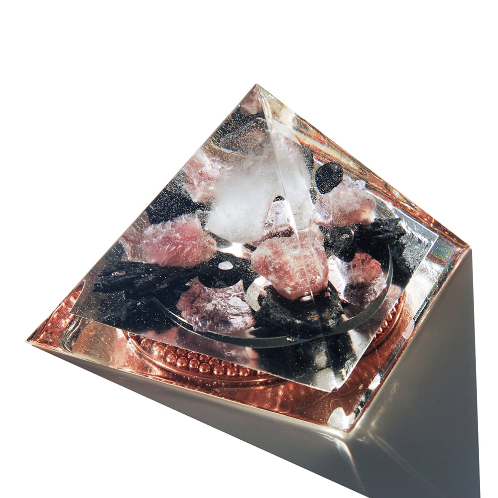 Image of Large: BrazilianQuartz/MadagascarRoseQuartz/Shungite/Lepidolite/BlackKyanite/TriskelionSpiral/SL-6