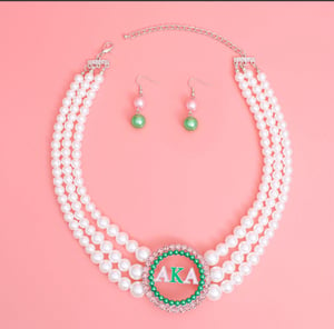 Image of Pearl Necklace Pink Green Aka Set For Women