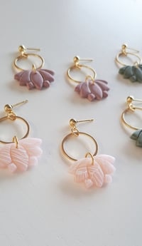 Image 3 of Boucles LOTUS