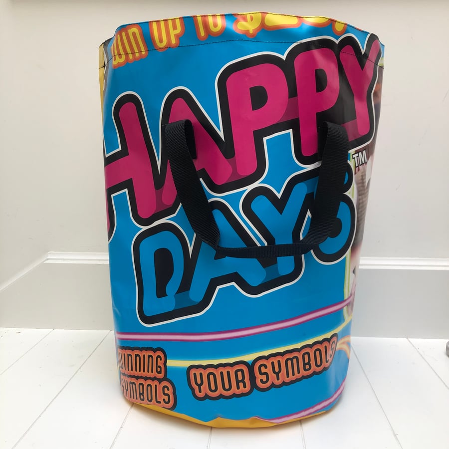 Image of Big bag. - Happy days