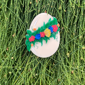 Image of Enchanting Easter Wreath Brooch
