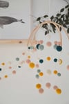 Mobile rose ocre blanc vert foncé