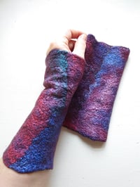 Wool felted fingerless gloves.