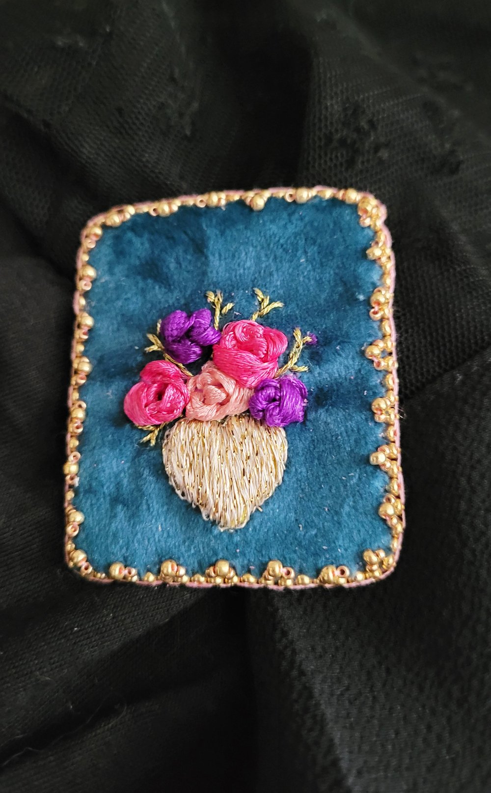 Image of BROCHE Prendre Racine Frida Kahlo