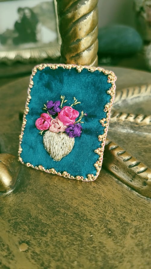 Image of BROCHE Prendre Racine Frida Kahlo