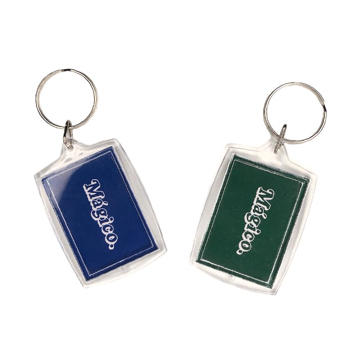 Mágico · "Only 4 good people" keychain