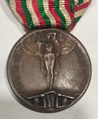 Image 4 of WW1 (Italy) The 1915-1918 War Medal