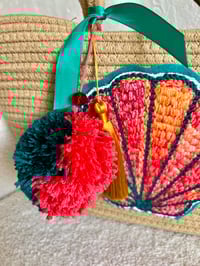 Image 2 of Sunset Lovers Beach Bag