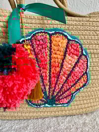 Image 3 of Sunset Lovers Beach Bag