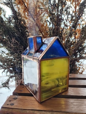 Delphinium & Yellow Incense Cabin