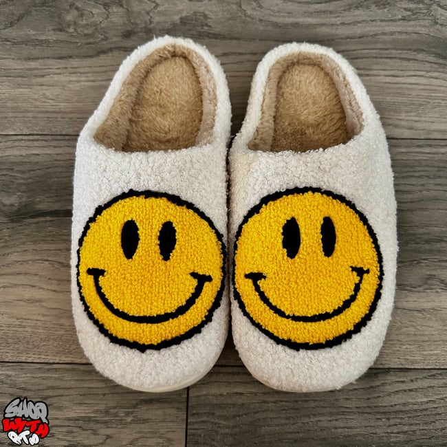 White Smiley Face House Slippers | shopwithatm