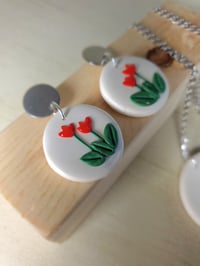 Image 2 of Neckalece´s Set | Conjunto de Collar Red Tulip