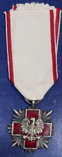 Image 1 of WW2 (Poland) Polish Red Cross Medal, III Class