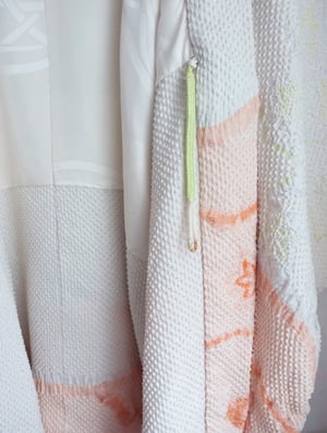 Image of Lys pistache kimonojakke af silke med søstjerner