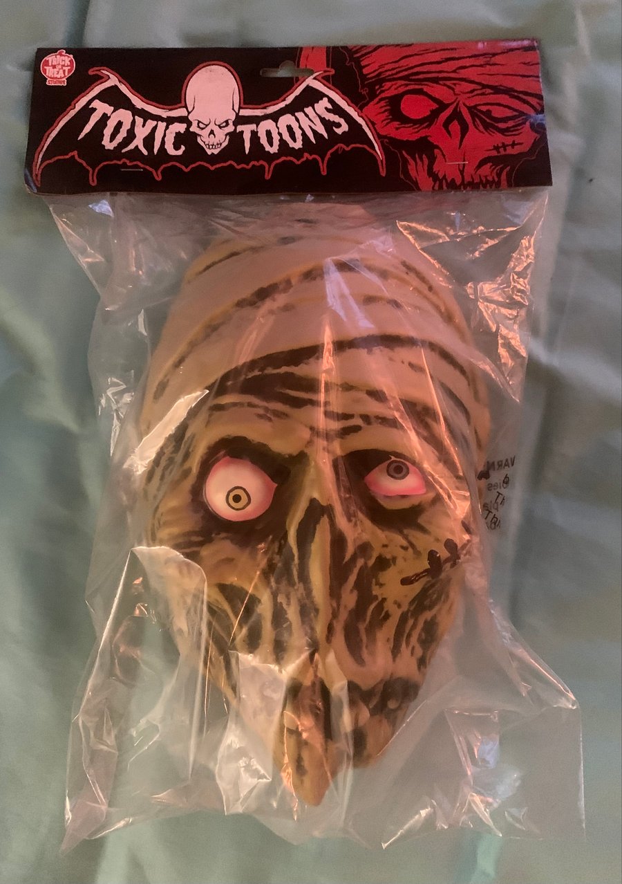 Image of MUMMY - vacuform mask - 19 left