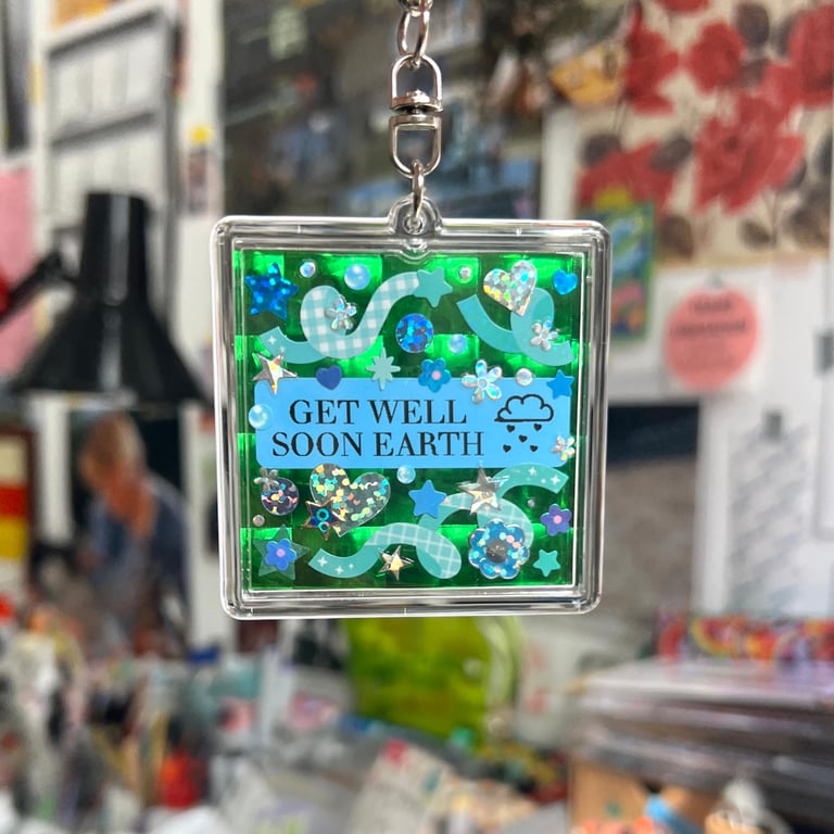 LOOK AT THE SKY - KEY CHAIN / BAG CHARM