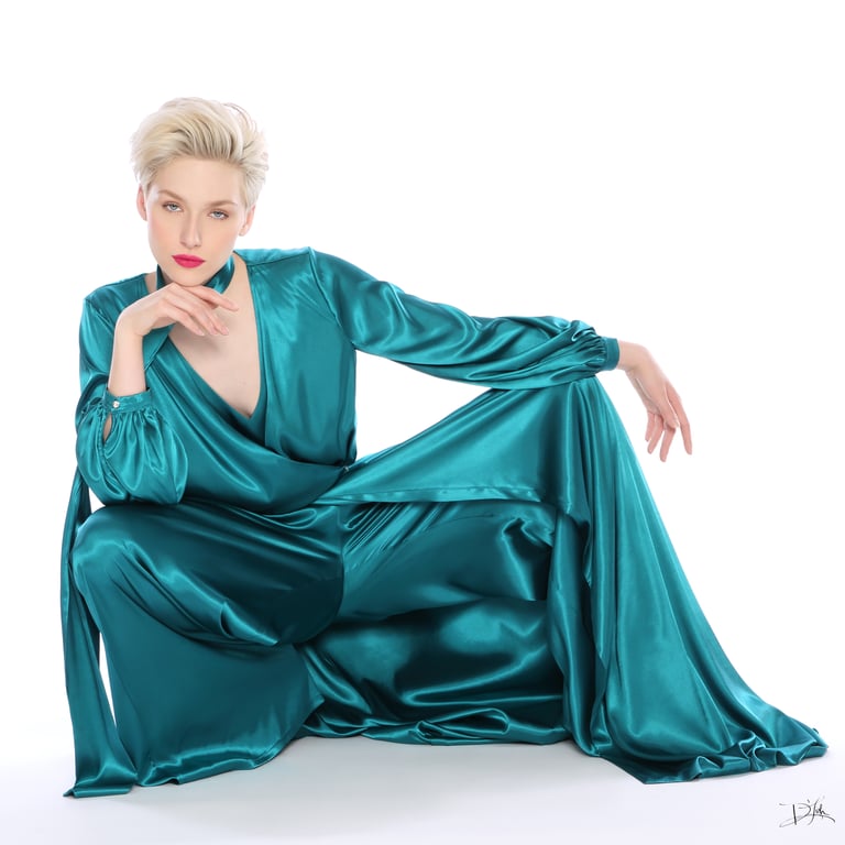 Emerald Ultra Lounge Suit SAMPLE SALE Image 3