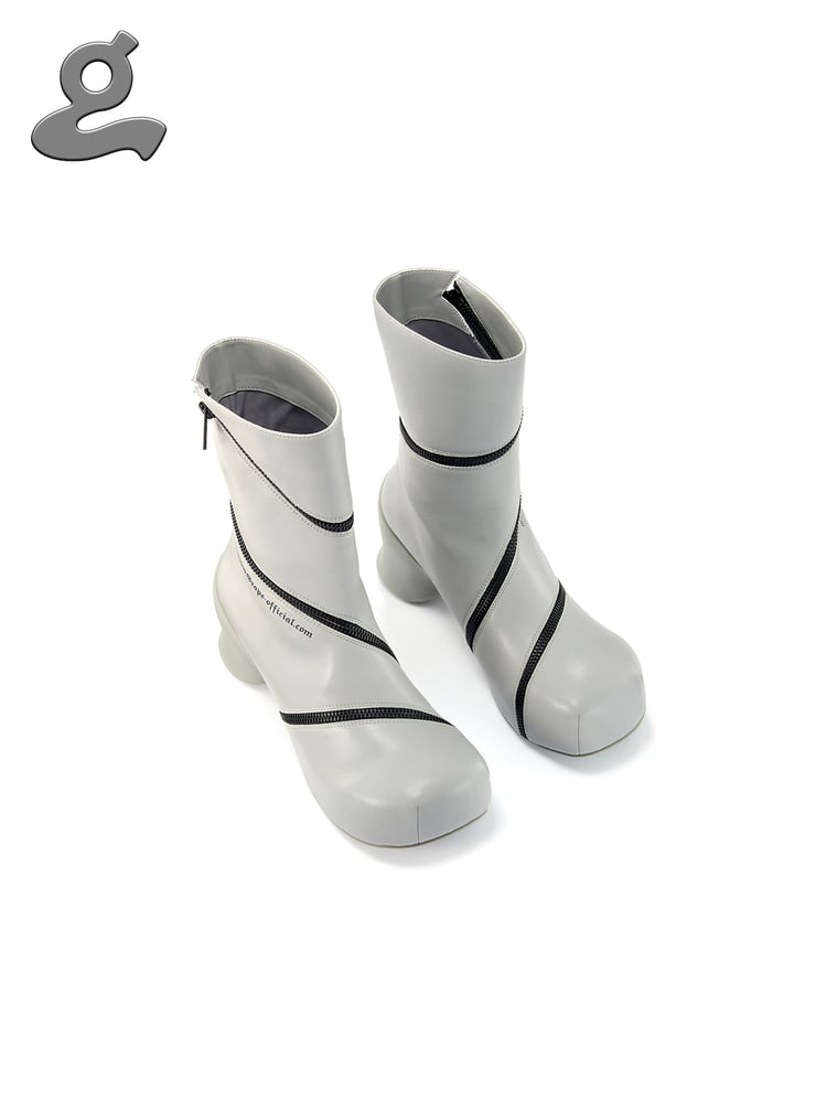 Image of [Pre-Order] Grey Spiral Zipper Boots