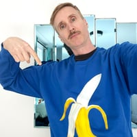 Image 2 of Shirts - Sweatshirt with Banana Print