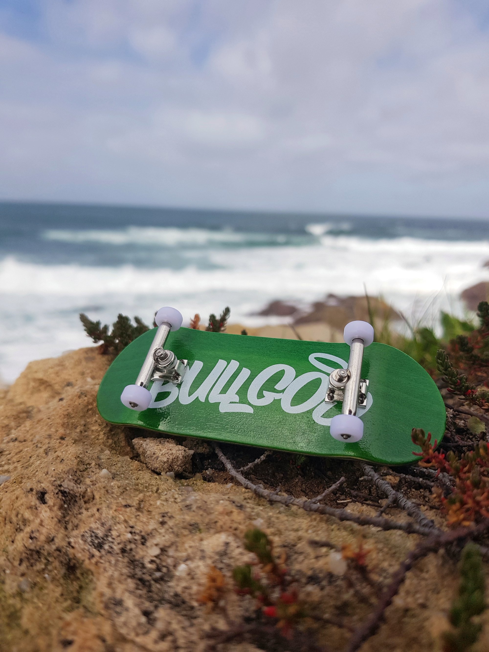 OG Logo Premium Green Wood BULLGOD Fingerboards Fingerskate og-logo-premium-green-wood-bullgod-fingerboards-fingerskate