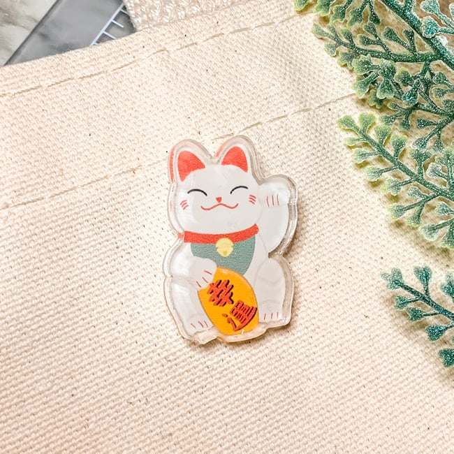 White Maneki Neko  Pin 