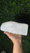 Quartz Rough Mountain Lamp